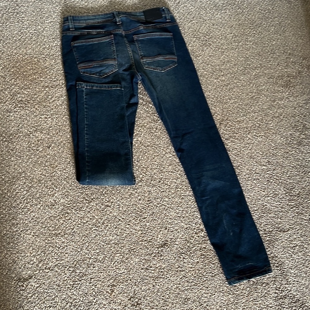 Blue Jeans - Picture 4 of 5